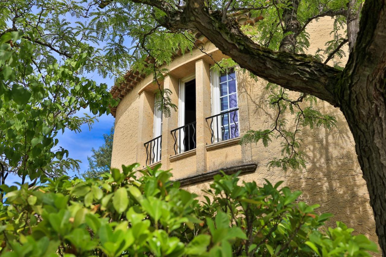 Logis Hôtel Castel Mouisson Barbentane Esterno foto